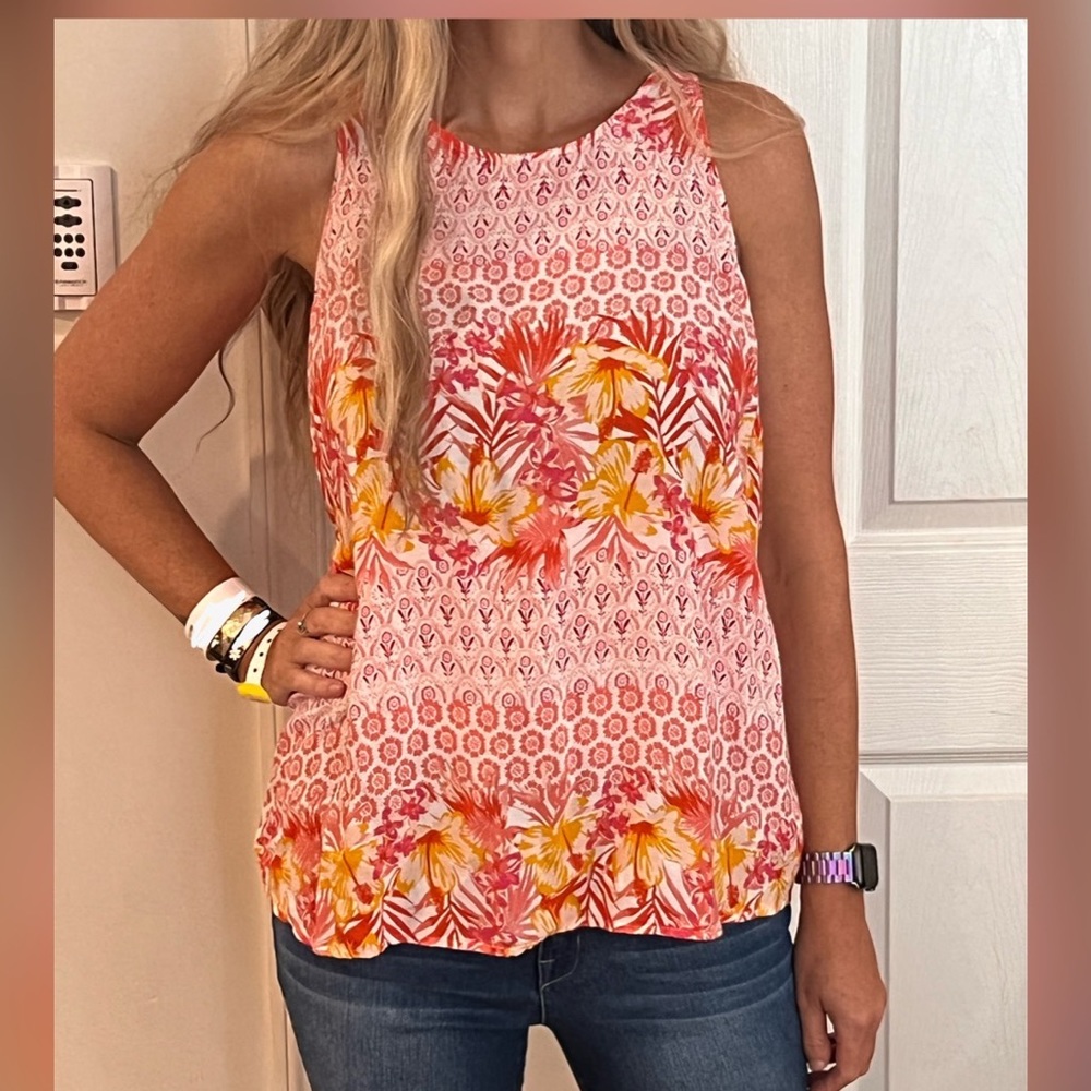 Pink tropical tank L